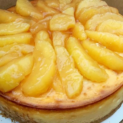 Caramel Apple Cheesecake