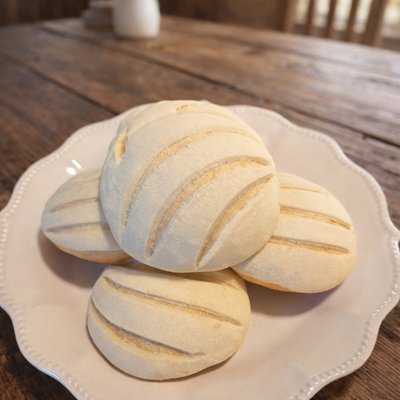 Sourdough Conchas 