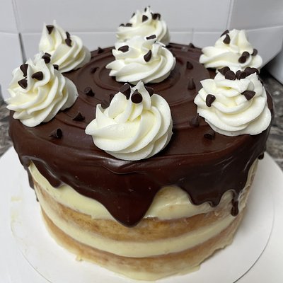 8” Boston Cream Pie Cake