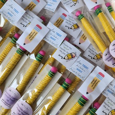 Decorative Pretzel Rods (Dozen)