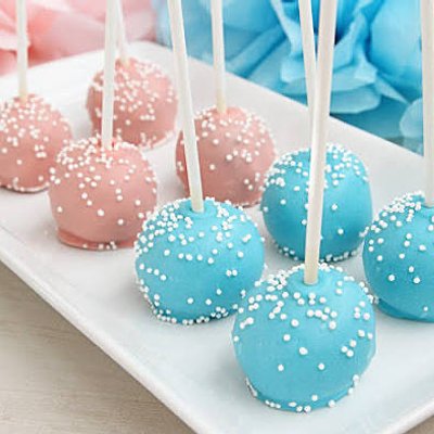 Yellow Cake Pops