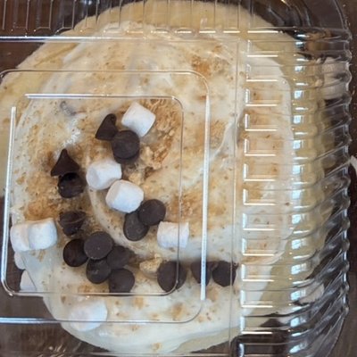 S’mores Cinnamon Rolls With Vanilla Icing Topped With S’mores Contents 4 Pack
