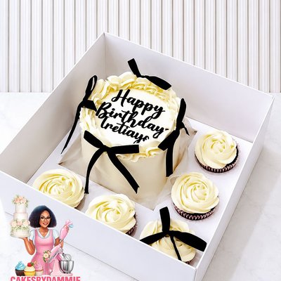 Bento Cake With 5 Cupcakes 