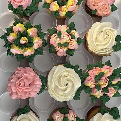Cupcakes One Dozen Decorated As Requested