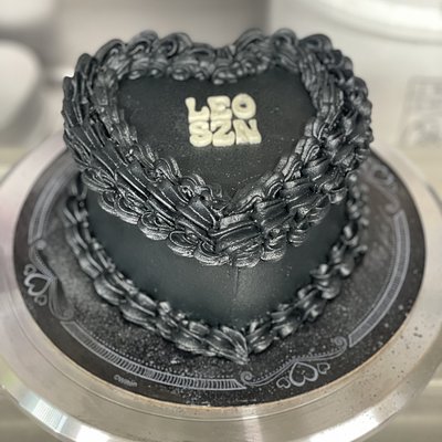 6” Heart Cake