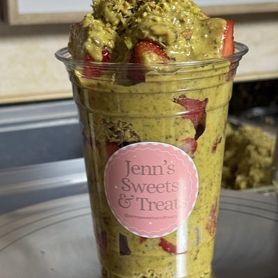 Mini Pistachio Strawberry Cup