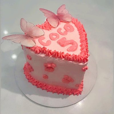 4 inch Heart Cake (2 Layers)