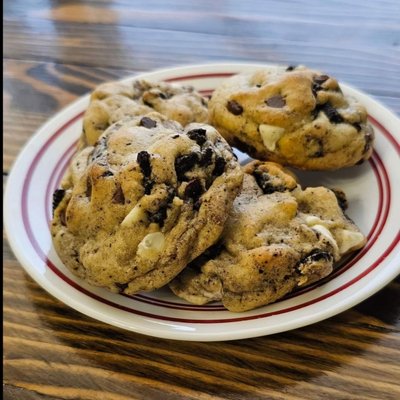 Cookies And Cream Cookie