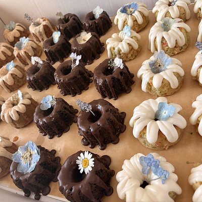 Mini Bundt Cakes 