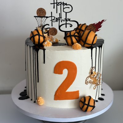Custom Cake - 8 Inch 2 Layer