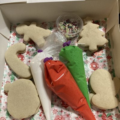Holiday  Decorating Kit-(6 Or 12)Comes With 3 Colors( +3 Dyefree Option) And Sprinkles!