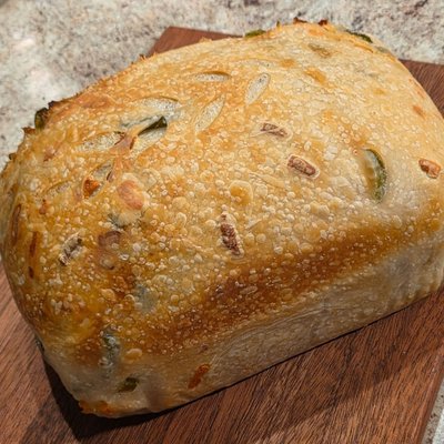 Jalapeño Cheddar Sourdough Bread 