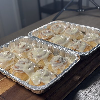 Sourdough Cinnamon Rolls W/ Cream Cheese Icing (4pack)