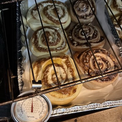 Biscoff Sweet Rolls  4 Count