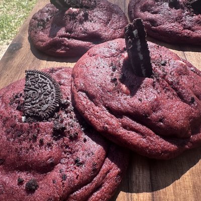 Red Velvety Oreo 