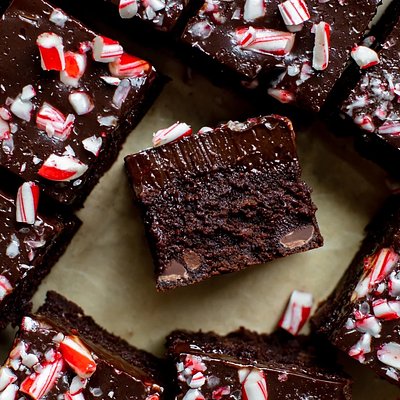 Dozen Chocolate Peppermint Cookie