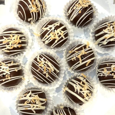 Martha Washingtons (1 Dozen)