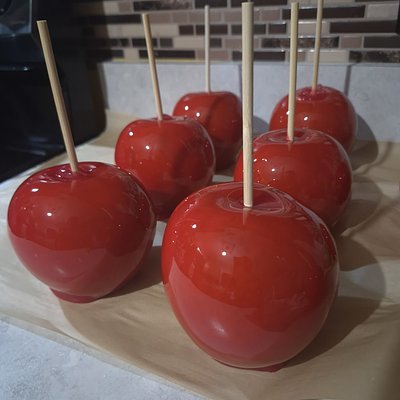 Traditional Candy Apple