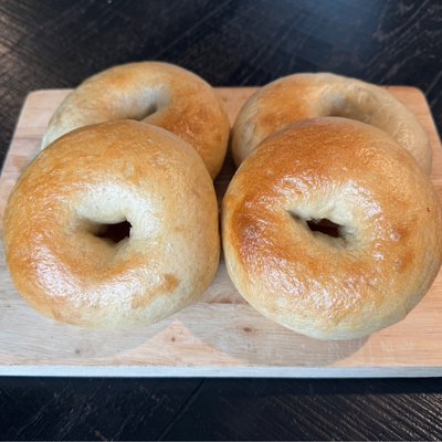 Plain Bagels - 4 Pack