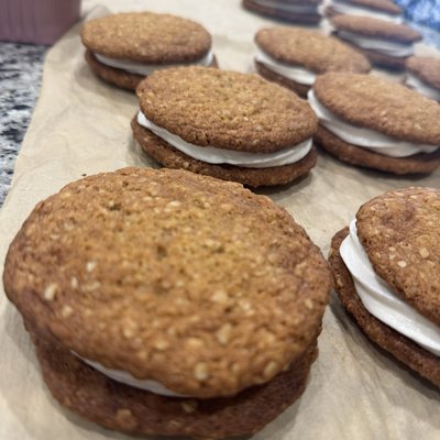 Sourdough Oatmeal Cream Pies 4ct