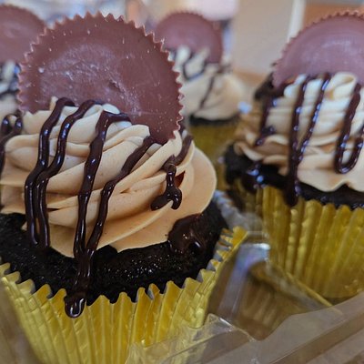 Dark Chocolate Peanut Butter Reese's Cupcakes- Jumbo Size