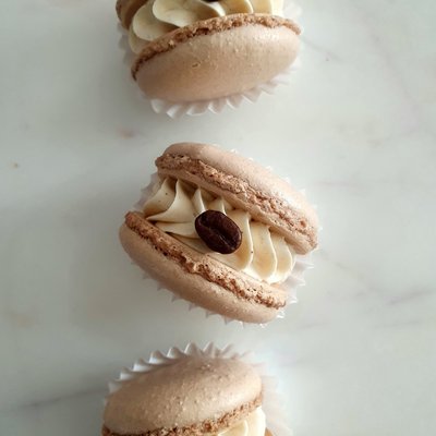 Coffee Macarons 8 Pc