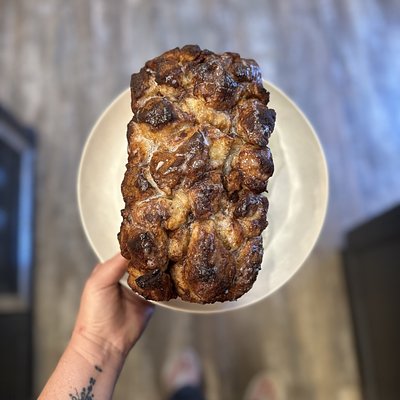 Cinnamon Roll Pull Apart Loaf