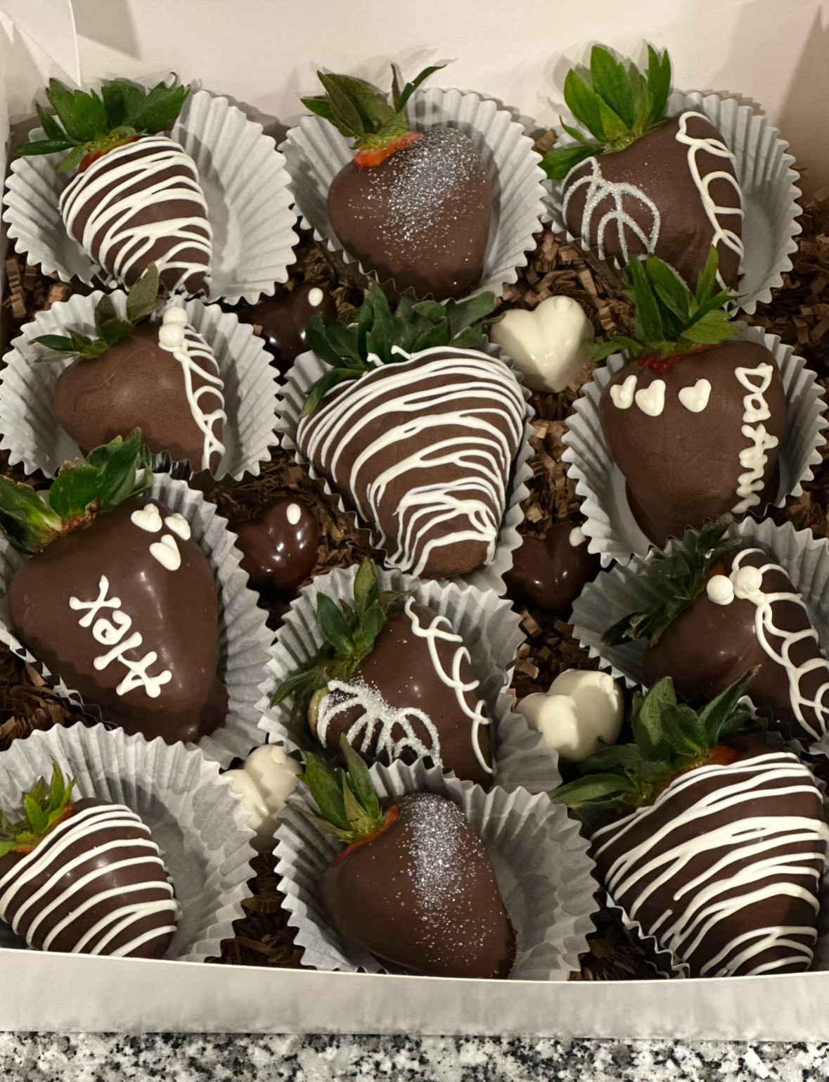 Chocolate Covered Strawberries - One Dozen 