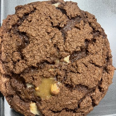 Snickers Triple Chocolate Cookies
