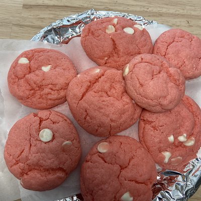 Strawberry Cheesecake Cookies