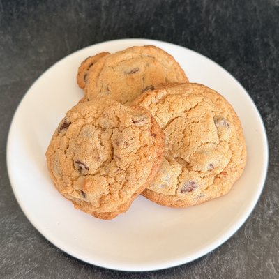 Chocolate Chip Cookies (6)