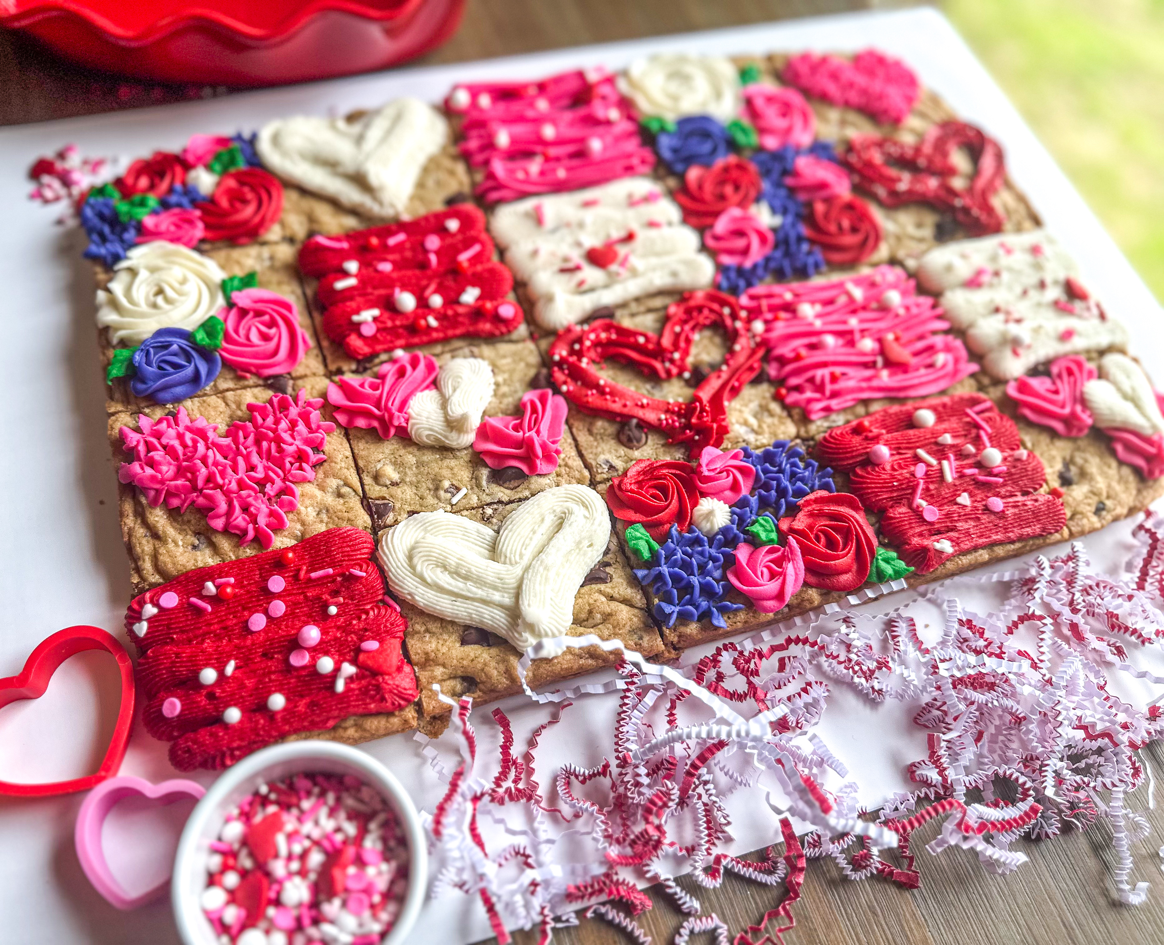 Pre-cut Decorated Cookie Cake