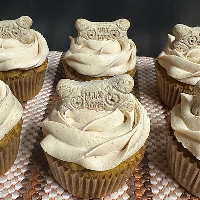 Pumpkin Peanut Butter Pupcakes