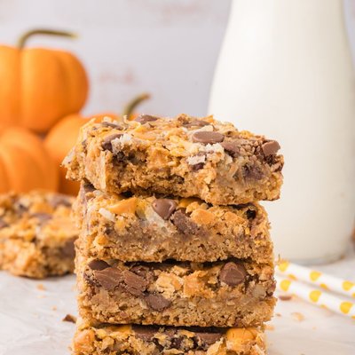 Pumpkin Spice Magic Cookie Bars