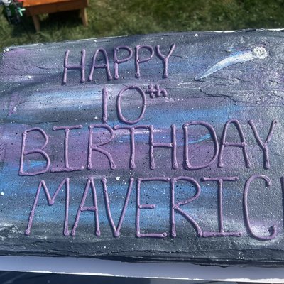 Custom Half Sheet Cake (Single Layer)