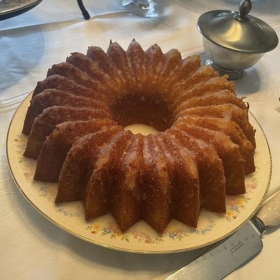 Kentucky Butter Bourbon Cake 