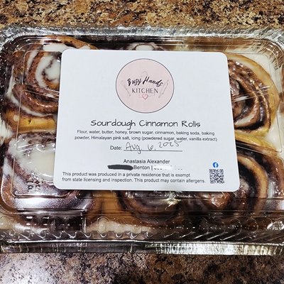 Cinnamon Rolls w/Vanilla Maple Icing