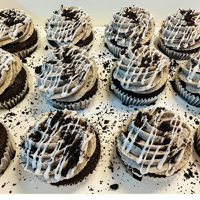 Cupcakes By The Dozen 