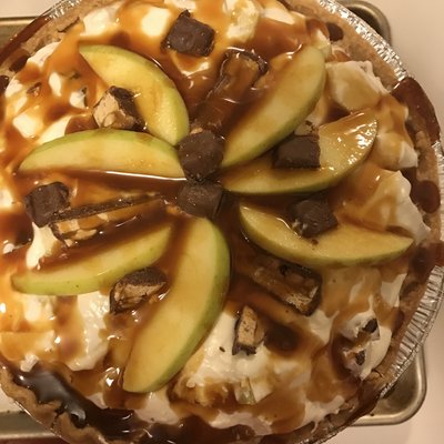 Snickers Caramel Apple Pie 