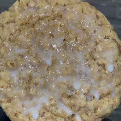 Iced Oatmeal Raisin Cookies (1 dozen)