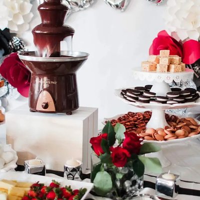 Mini Chocolate Fountain Table