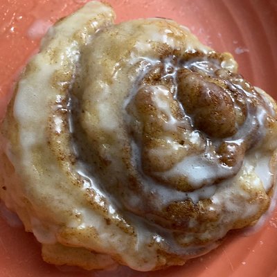 Cinnamon Rolls OR Fruit Filled Rolls (6) Cream Cheese Or Buttercream Icing -please Specify On Order