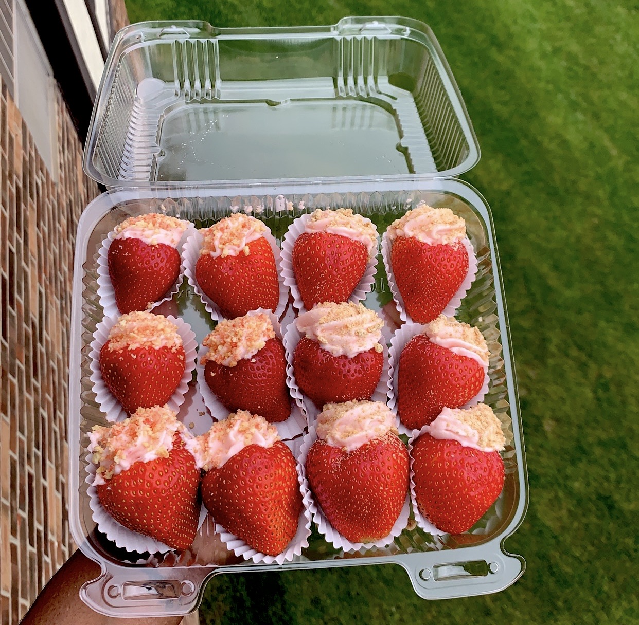 Stuffed Cheesecake Strawberries (Sale)