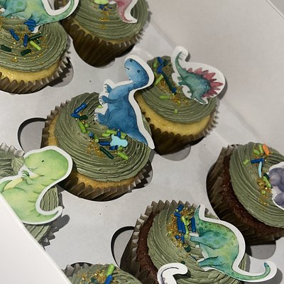 Custom Decorate Cupcakes 