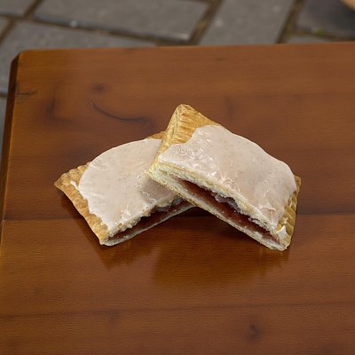 Strawberry Sourdough Pastries - 4 Pack