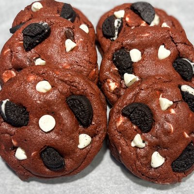 $1 OFF- Loaded Red Velvet Cookie 1-Count