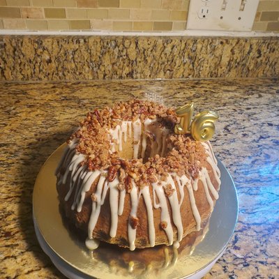 🧈🥜Bailes Butta Pecan Poundcake