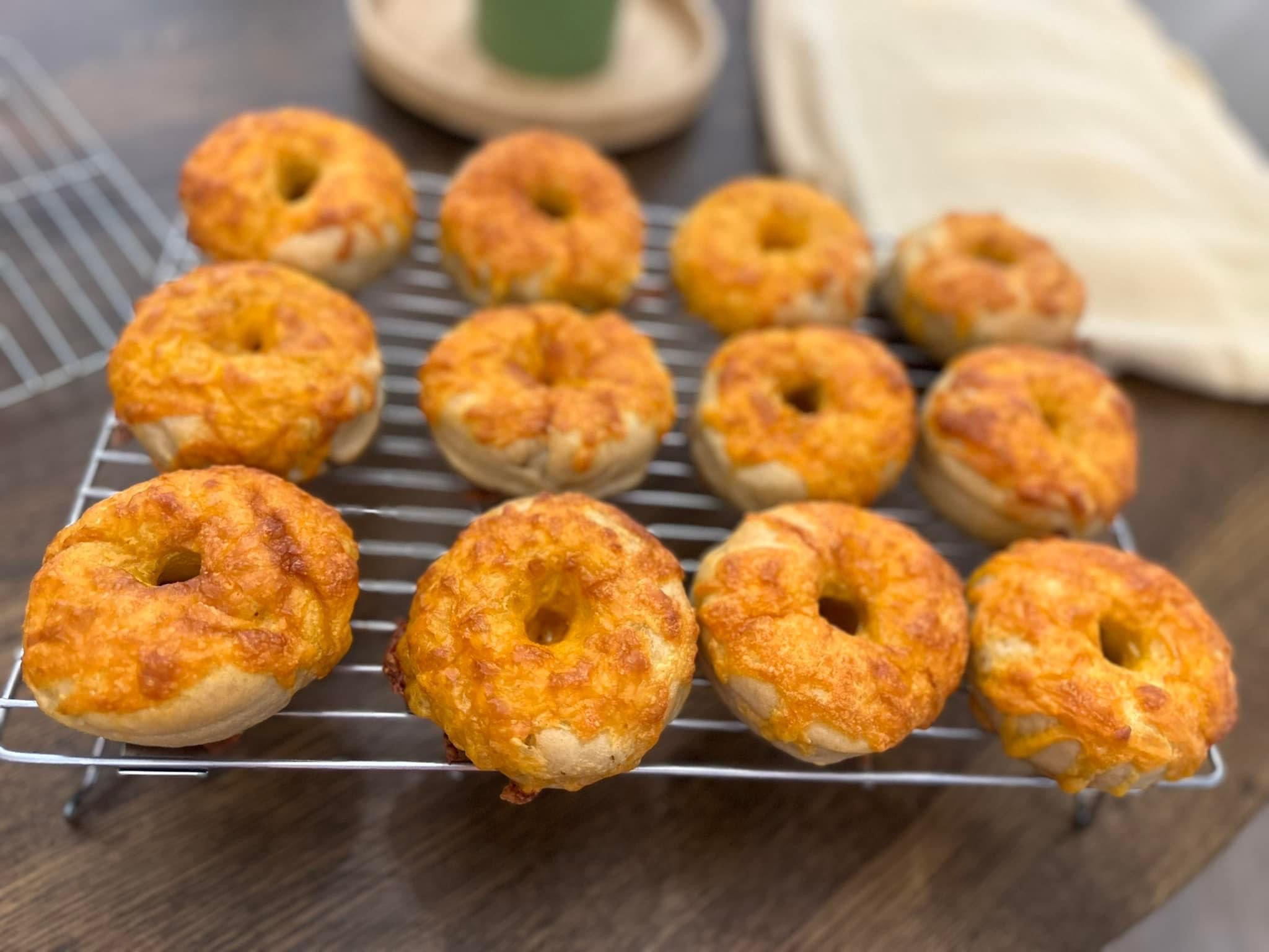 4 Count - Cheddar Bagel