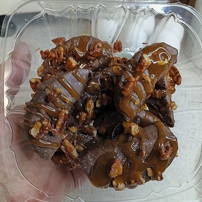 Praline Chocolate Covered Apples