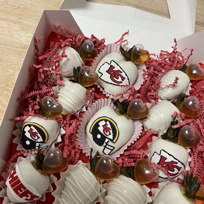 Custom Strawberries 12 Count